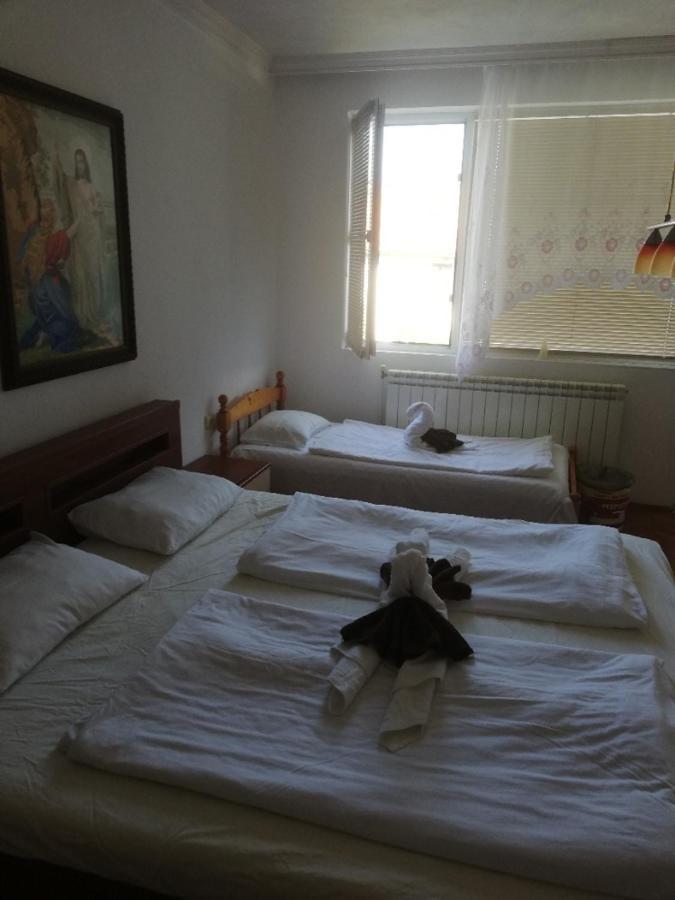 Guest Rooms Grudovi Obzor Extérieur photo