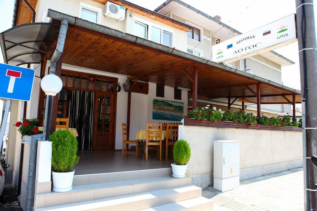 Guest Rooms Grudovi Obzor Extérieur photo