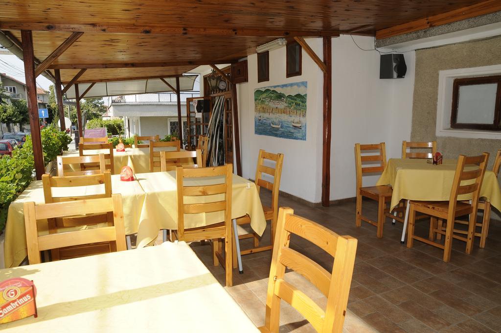 Guest Rooms Grudovi Obzor Extérieur photo
