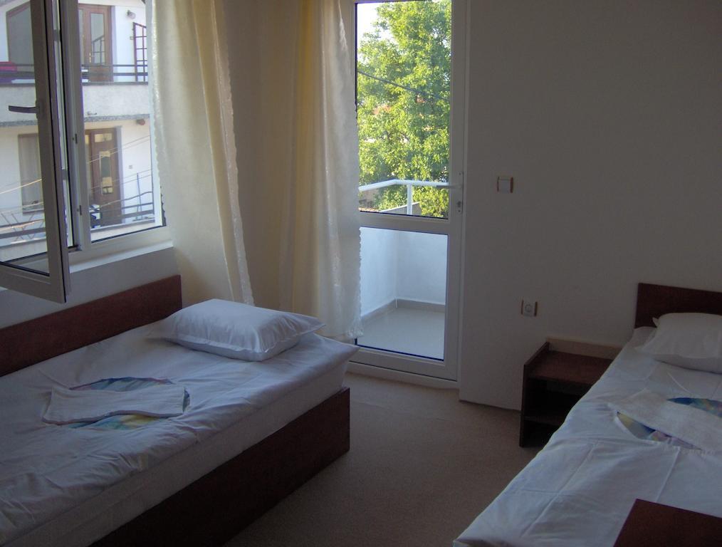 Guest Rooms Grudovi Obzor Chambre photo